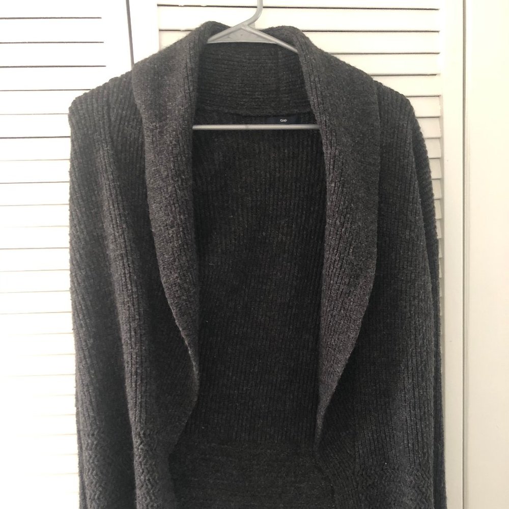 Grey Gap Sweater